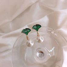 Load image into Gallery viewer, Ginkgo Green Leaf Fresh Pearl Elegant Earrings