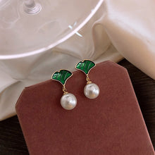 Load image into Gallery viewer, Ginkgo Green Leaf Fresh Pearl Elegant Earrings