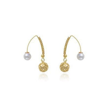 Load image into Gallery viewer, Hollow-out Ball Front Pearl Stylish Earrings