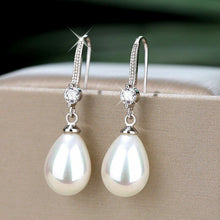 Load image into Gallery viewer, Exquisite Drop Simulated Elegant Pearl Earrings