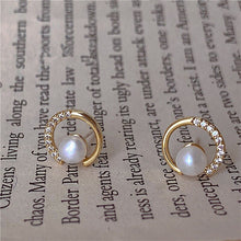 Load image into Gallery viewer, Trendy Round Exquisite Pearl Simple Stud Earrings