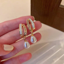 Load image into Gallery viewer, Zircon Shell Pearl Tassel Golden Earrings