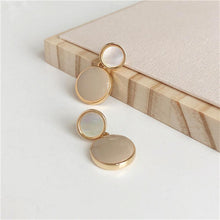 Load image into Gallery viewer, Vintage Golden Double Circle Contrast Stud Earring