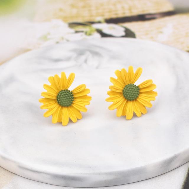 Sweet Candy Petal Flower Stud Earrings - earringsly